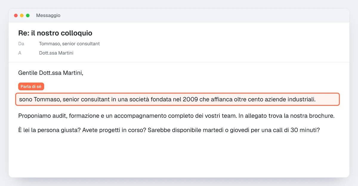 Esempio di cold email sbagliata: finto «Re:», presentazione di sé evidenziata, allegato e tre domande