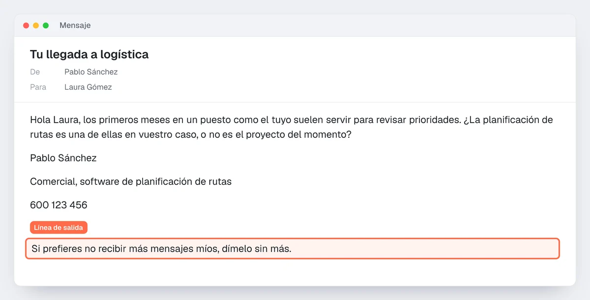 Ejemplo de email de prospección: la pregunta final y una firma de 4 líneas con la línea de salida resaltada