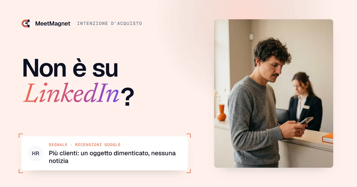 Etienne Douillard, fondatore di MeetMagnet, al computer, con un’intenzione di acquisto B2B trovata nelle recensioni Google