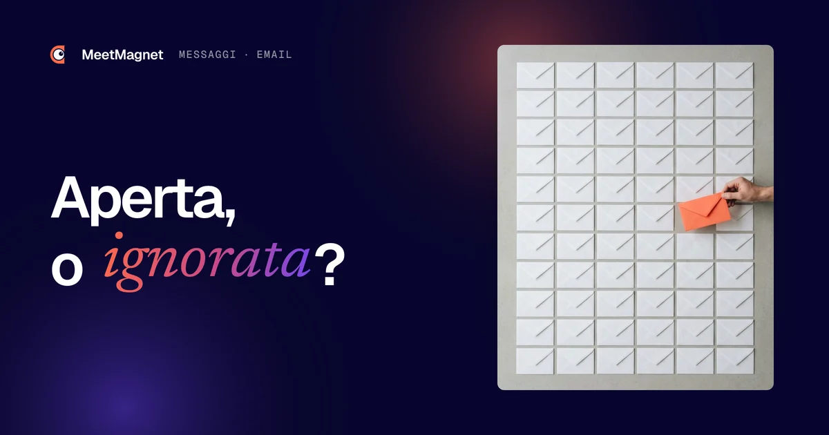 Una mano estrae l'unica busta corallo da una griglia di buste bianche: l'oggetto dell'email di prospezione che spicca