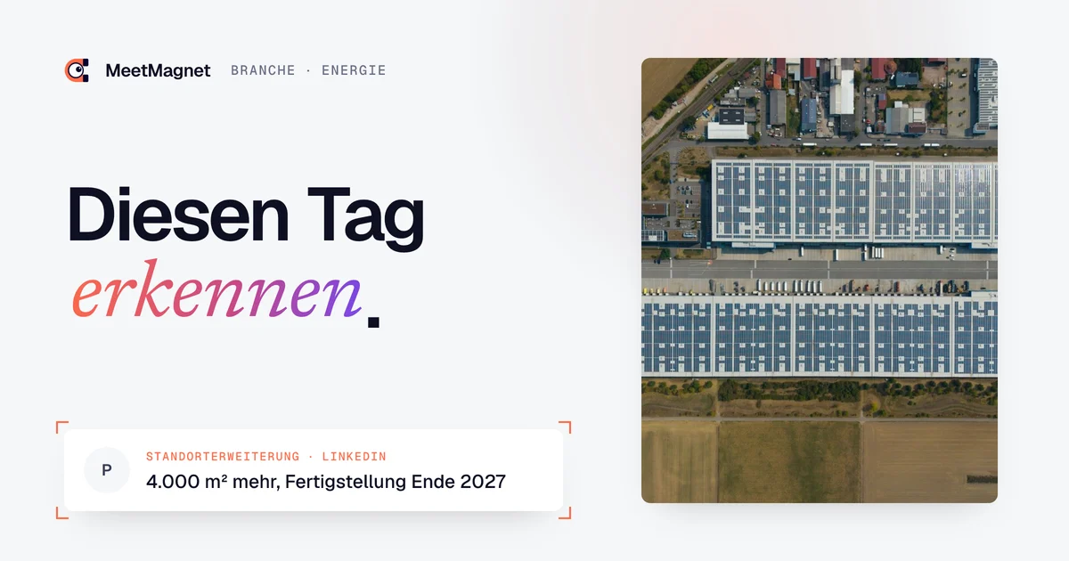Hallendächer mit Solarmodulen von oben