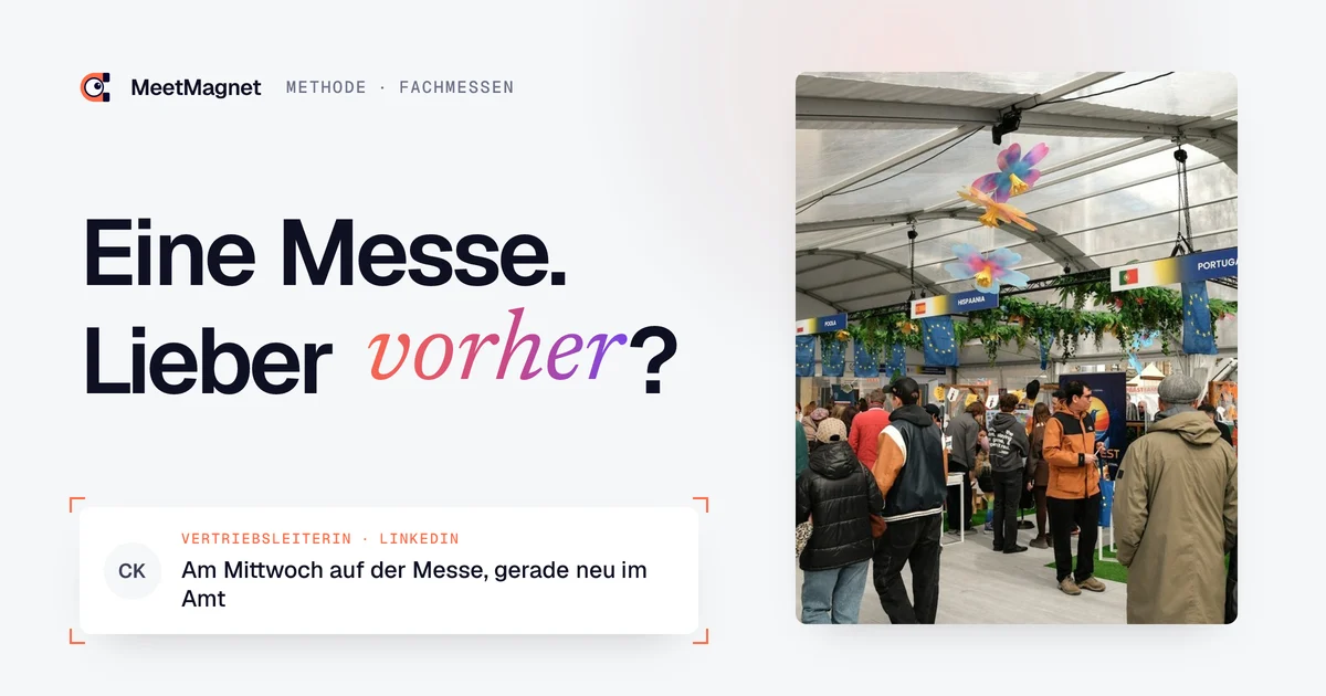 Besucher in den Gängen einer Fachmesse