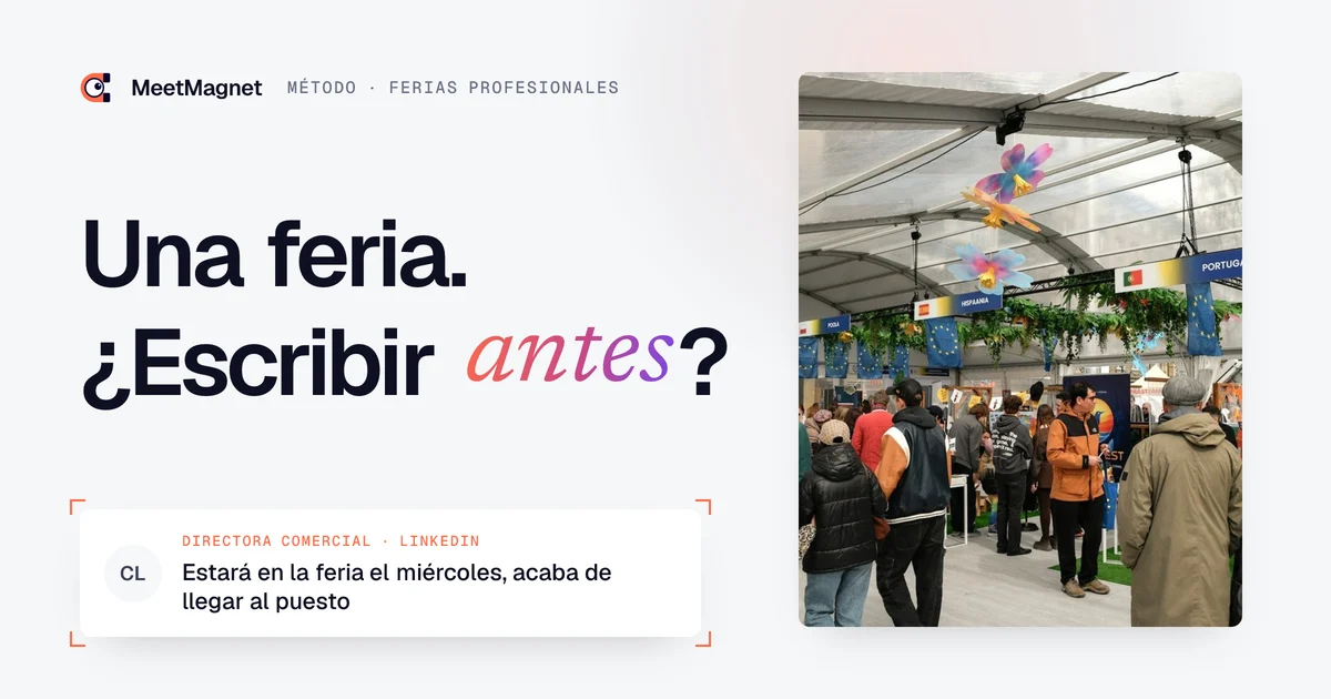 Visitantes en los pasillos de una feria profesional